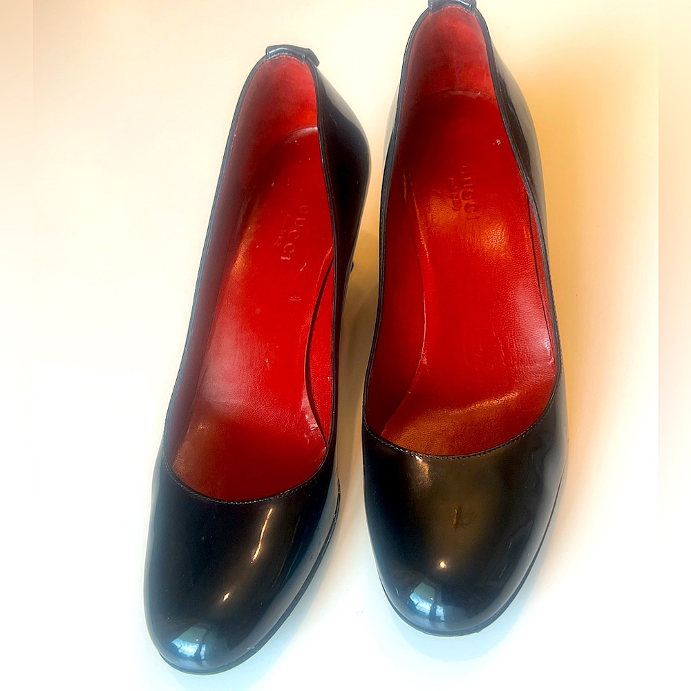 Gucci Patent Black Wedge Heels (Black)